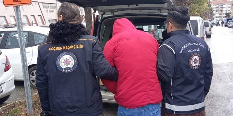 Eskişehir'de 9 düzensiz göçmen yakalandı