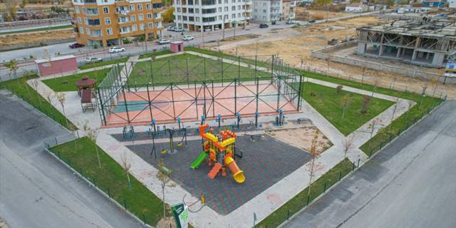 Niğde'de park ve bahçe çalışmaları devam ediyor