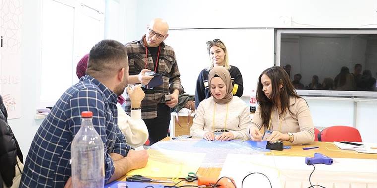 Öğretmenler aldıkları eğitimle özel bireyleri bilimle buluşturacak