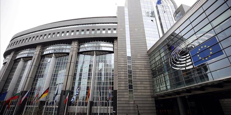 AP bağlantılı yolsuzluk soruşturmasında ele geçirilen nakit para 1,5 milyon avro