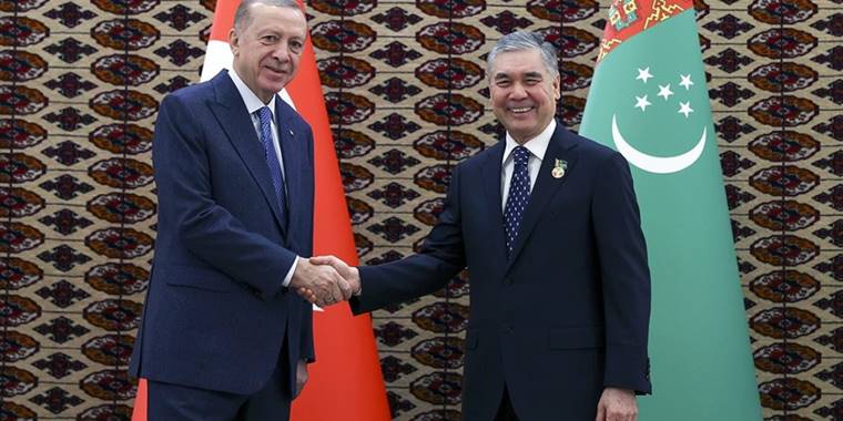 Cumhurbaşkanı Erdoğan, Türkmenistan Ulusal Konseyi Halk Maslahatı Başkanı Berdimuhamedov ile görüştü