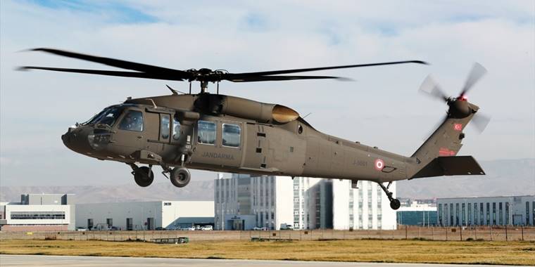 Türkiye'nin yeni helikopteri T70'te ilk teslimat yapıldı
