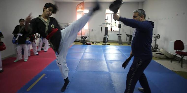 Dünya Alpagut Şampiyonası'nda 12 madalya alan sporcular yeni hedeflere odaklandı