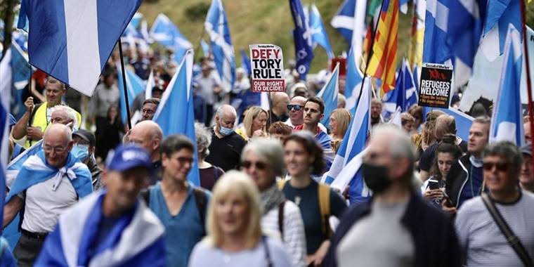 Birleşik Krallık'ta ayrımcılığa uğrayan İskoçlar yeni bağımsızlık referandumu istiyor
