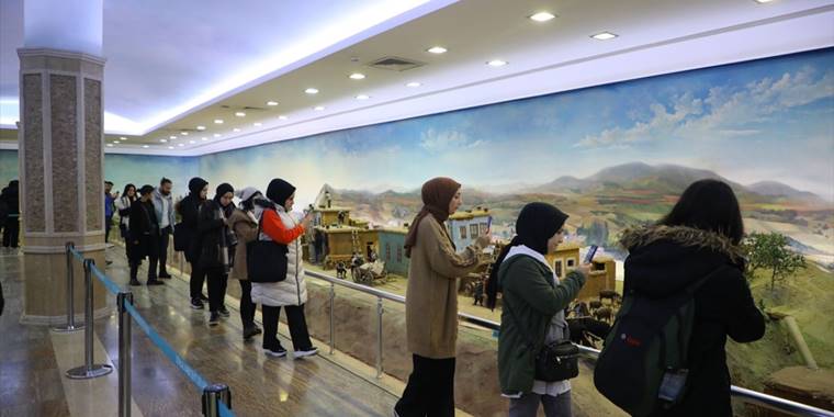Konya Panorama Müzesi ve Şehitler Abidesi ziyaretçilerini ağırlamaya devam ediyor