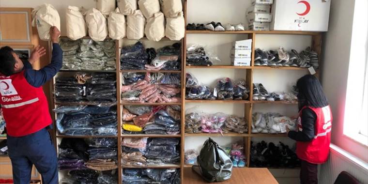 Hüyük'te Türk Kızılayı'ndan "Sevgi Bohçası" projesi