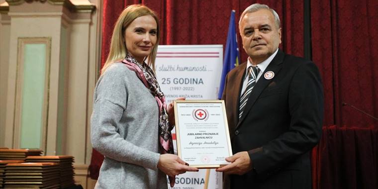 Bosna Hersek Federasyonu Kızılhaçı'ndan AA'ya ödül