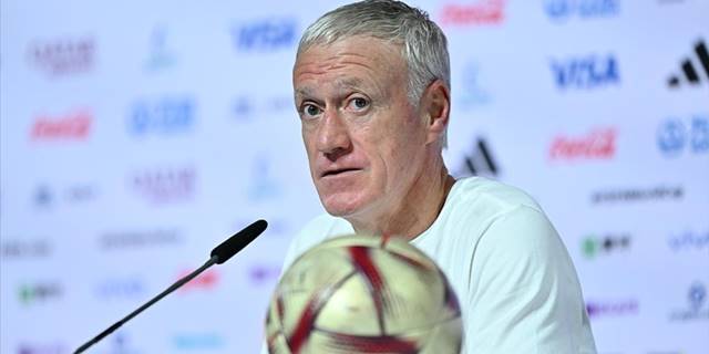 Fransa Milli Takımı Teknik Direktörü Deschamps: maçın sonunda sadece bir tarafın formasına üçüncü yıldız eklenecek