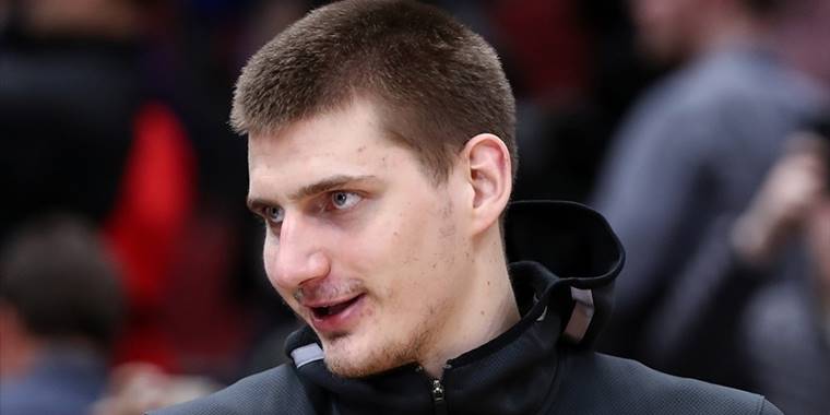 Nikola Jokic'in tarihi 'triple-double'ı galibiyeti getirdi