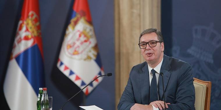 Sırp lider Vucic: NATO'dan Kosova'daki Sırpları korumasını rica ediyorum