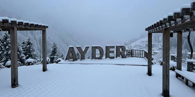 Karadeniz'in yüksek kesimleri beyaza büründü