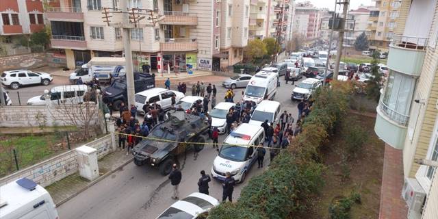 Batman'da esnafın rehin aldığı kaçak elektrik kontrolü yapan personel kurtarıldı