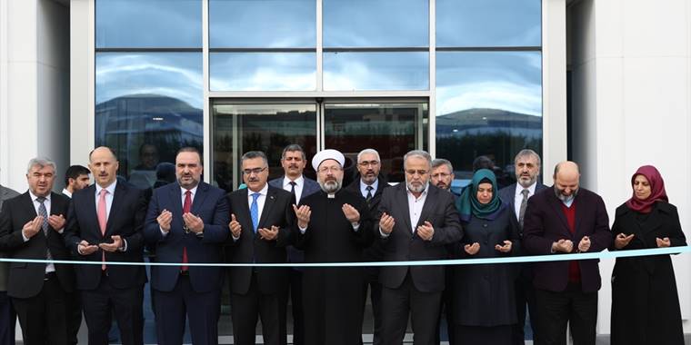 Dini Yayınlar Genel Müdürlüğü Hizmet Binası açıldı