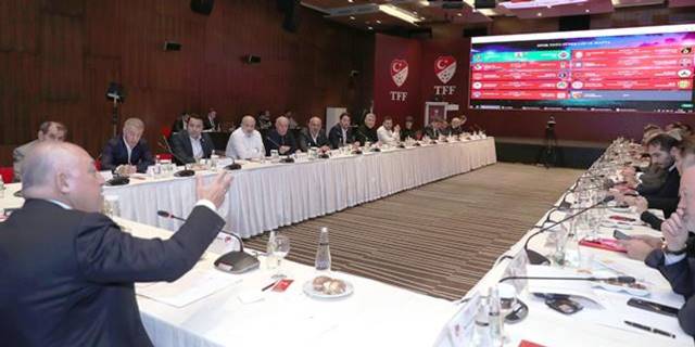 İlk defa Süper Lig Kulüp Başkanlarının huzurunda dijital hakem ataması yapıldı