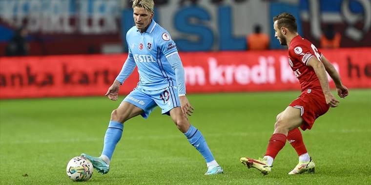 Bordo-mavililer son 16 turuna yükseldi