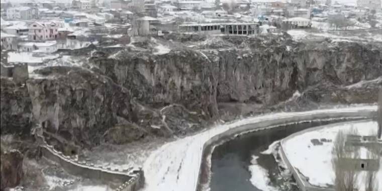 Beyaza bürünen Ardahan dronla görüntülendi