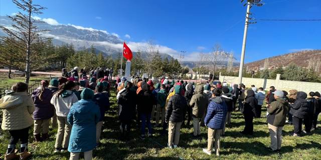 Şehit Okan Altıparmak mezarı başında anıldı