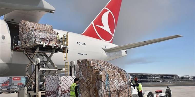 İstanbul'dan yapılan uçuşlarla 2,7 milyon tonu aşkın yük taşındı