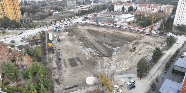 ABB, Koru Mahallesi'nde "Kapalı Otopark ve Kent Meydanı Projesi"ne devam ediyor