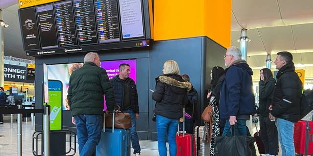 İngiltere'de havalimanlarındaki sınır güvenlik personeli 8 gün sürecek grev başlattı