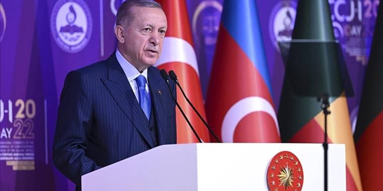 Cumhurbaşkanı Erdoğan: Göçmenlere kapı duvar olan kurumlar, PKK'lı ve FETÖ'cü teröristlere hoşgörülü davranıyor