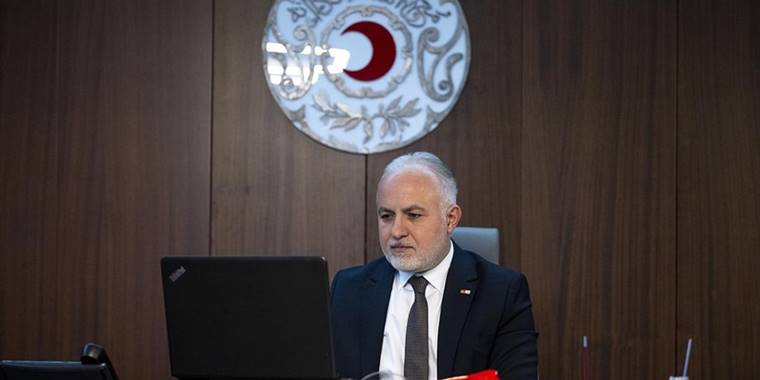 Türk Kızılay Genel Başkanı Kınık'ın "Yılın Fotoğrafları" oylamasındaki tercihi "Hayata tutunanlar"