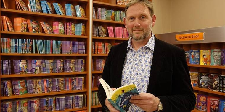 İngiliz yazar Thomas Taylor, Türk okuyucuların fantastik hikayelere ilgisinden memnun