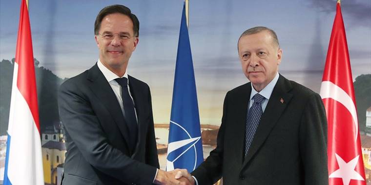 Cumhurbaşkanı Erdoğan, Hollanda Başbakanı Rutte ile telefonda görüştü