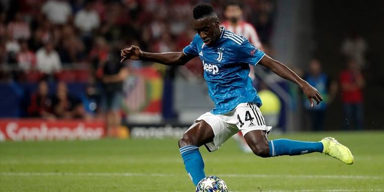 Fransız futbolcu Matuidi yeşil sahalara veda ediyor