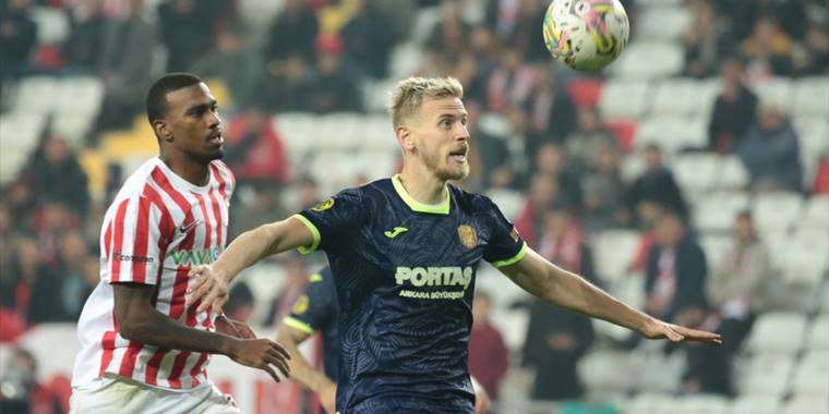 MKE Ankaragücü, deplasmanda Fraport TAV Antalyaspor'u yendi