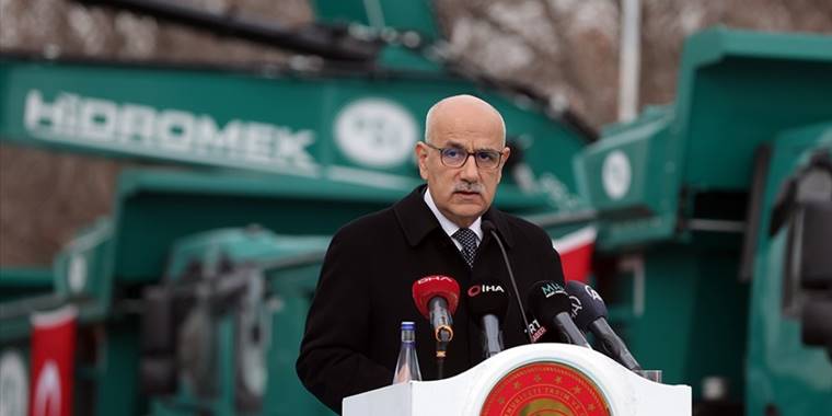 DSİ'nin makine parkına 160 araç daha eklendi