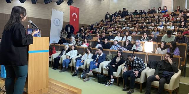 AYBÜ'den "Duygu Yönetimi" konferansı