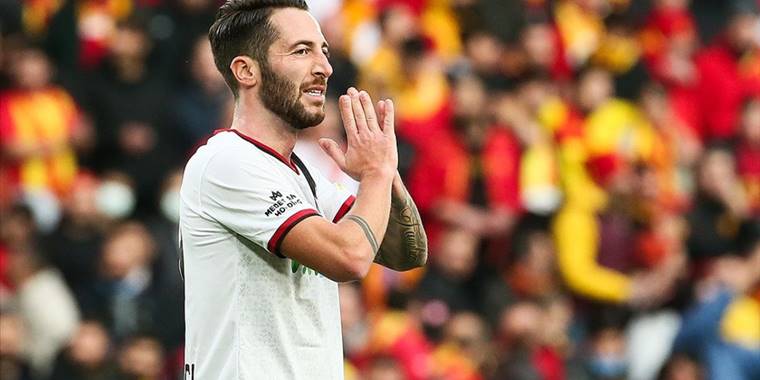Fatih Karagümrük, eski futbolcusu Andrea Bertolacci ile yeniden anlaştı