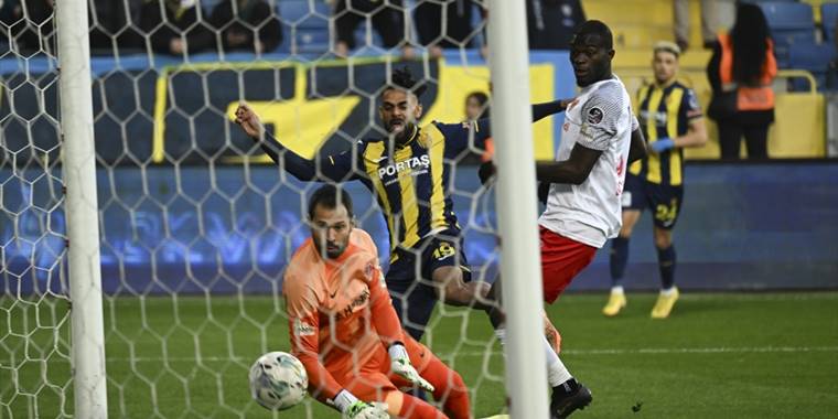 Futbol: Spor Toto Süper Lig