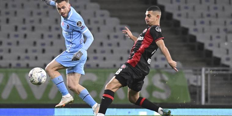 VavaCars Fatih Karagümrük, sahasında Trabzonspor'u mağlup etti
