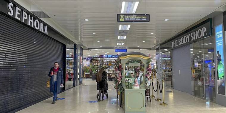 Rus ekonomisi 2022’yi tarihin en kapsamlı yaptırımları altında geçirdi