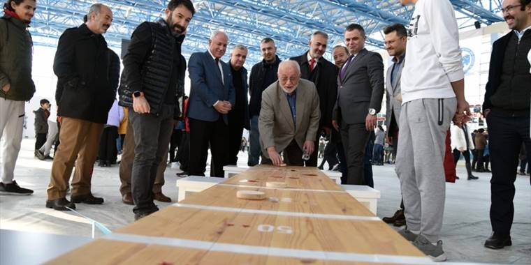 KMÜ'de 6. Öğretim Teknolojileri Sergisi açıldı