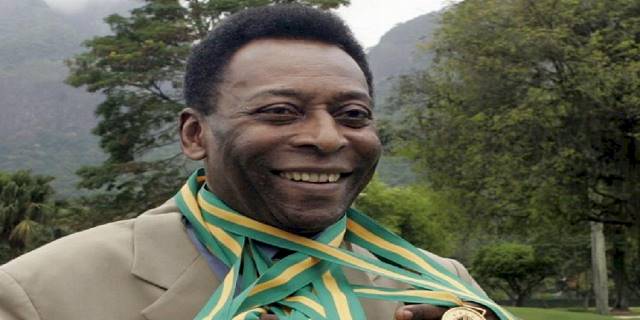 Dünya Kupası'nı üçleyen tek futbolcu Pele vefat etti