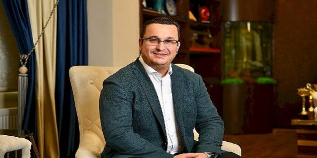 Mustafakemalpaşa Belediye Başkanı Mehmet Kanar, yeni yıl mesajı yayınladı.