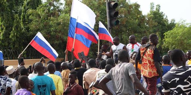 Afrika'da Fransa-Rusya rekabeti, bölgesel istikrarsızlığı derinleştiriyor