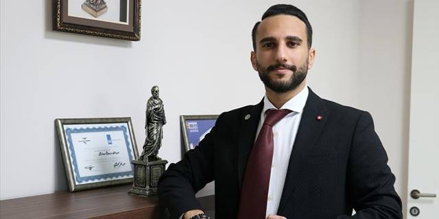 Eski dünya şampiyonu kick boksçu, yeşil pasaport hakkını hukuk mücadelesiyle aldı