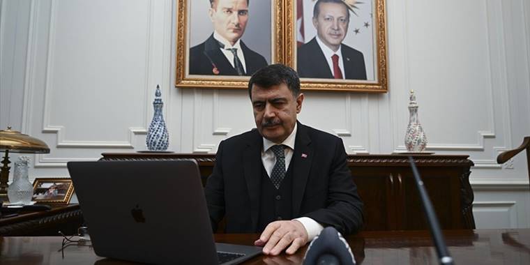 Ankara Valisi Şahin'in tercih ettiği fotoğraf "Yangın müdahalesi" oldu