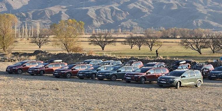 Dacia'ya iki ödül birden