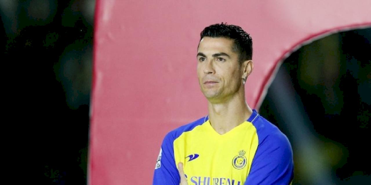 Al Nassr'ın yeni transferi Cristiano Ronaldo PSG karşısında ilk maçına çıkacak!