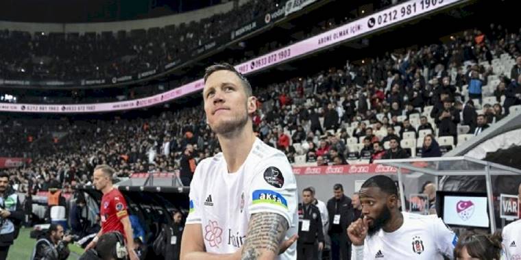 Manchester United Wout Weghorst'un ardından forvet transferine devam edecek!