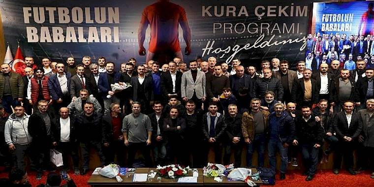 Futbolun babaları, sahaya çıkıyor