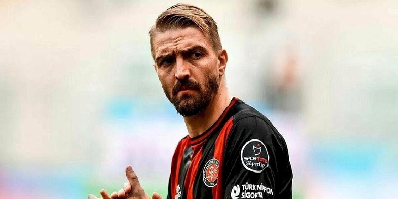 Menajeri açıkladı! 