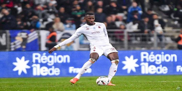 Beşiktaş'a Kiki Kouyate transferinde rakip çıktı! Augsburg ve Montpellier...