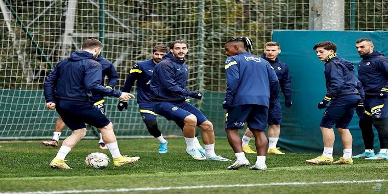 FENERBAHÇE TRANSFER HABERİ - F.Bahçe'de sağ bek harekatı! Yerli isim için pazarlıklar başladı