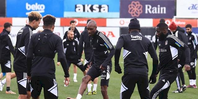 Beşiktaş kafilesi Ziraat Türkiye Kupası maçı için Ankara'ya ulaştı!